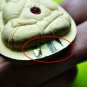 0018-THAI AMULET PIDTA CLOSED EYE 3TAKUD MILLIONAIRE FAST RICH LP CHEEN GEM 2002