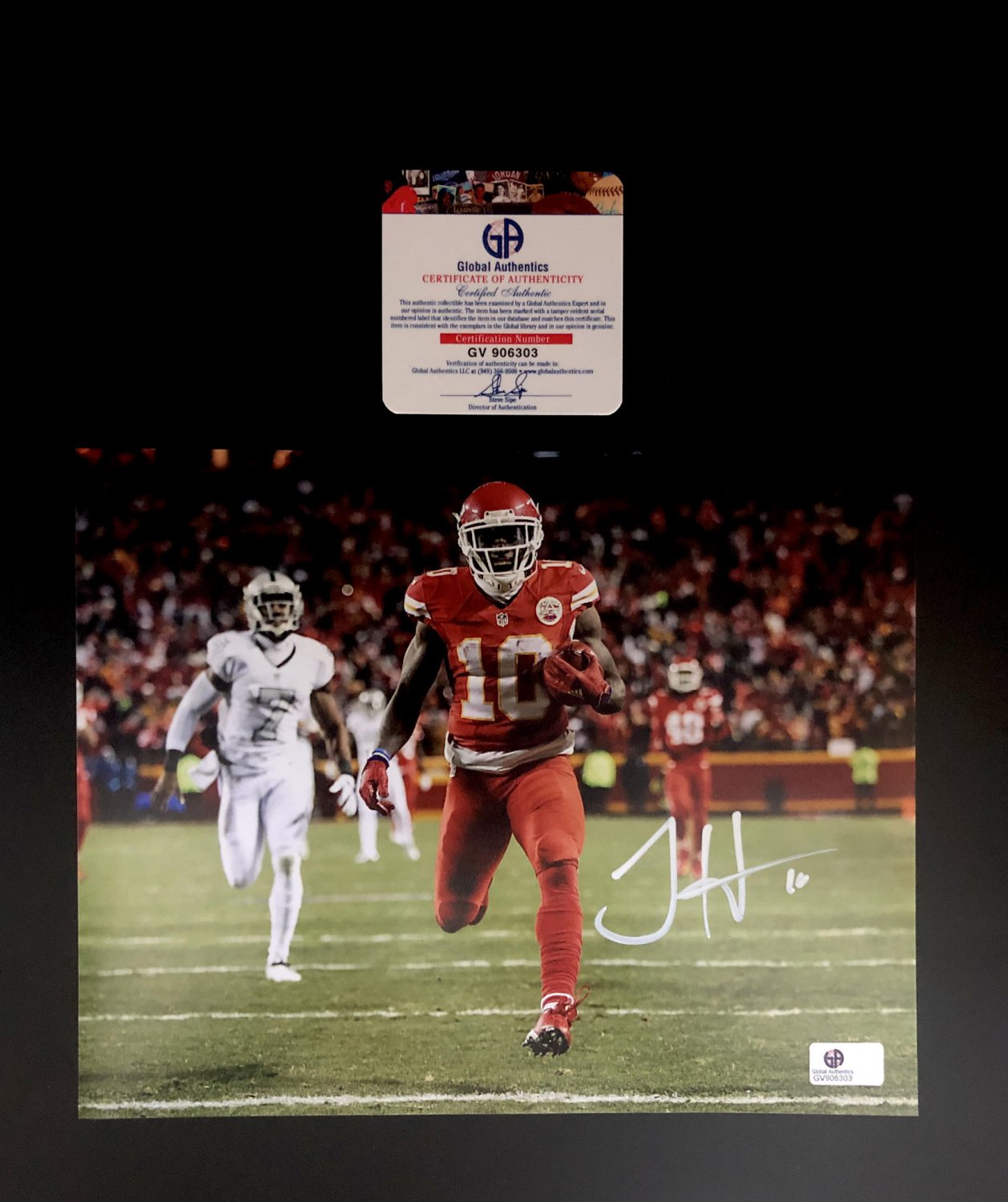 Tyreek Hill Kansas City Chiefs Autographed 8x10 Running Photograph