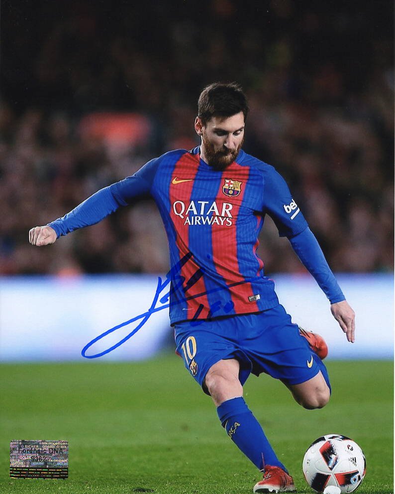 Lionel Messi FC Barcelona Autographed 8x10 Photograph