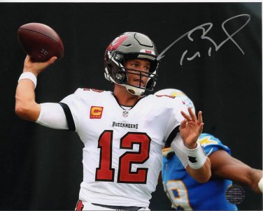 Tom Brady Tampa Bay Buccaneers Autographed 8x10 Photograph