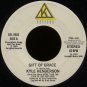 KYLE HENDERSON-"GIFT OF GRACE" (3:09)/'BEAUTIFUL PEOPLE" (4:24) 45 RPM 7" Vinyl