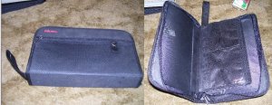 Fellowes Zip-Up Leather Portable CD / DVD Case