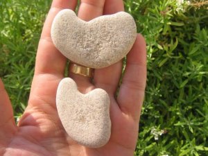 2 Natural Heart Stone Pebble Beach Sea LOVE Rocks  L