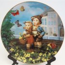 Hummel Surprise Collectors Plate Little Companions 23K Gold Trim Danbury Mint Registered