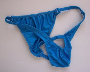 K443 MEN STRING BIKINI CONTOURED HOLE POUCH RIO BACK turquoise