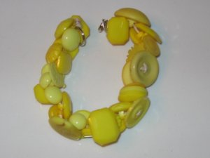 YELLOW BUTTON BRACELET