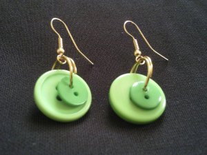 GREEN DOUBLE BUTTON EARRINGS
