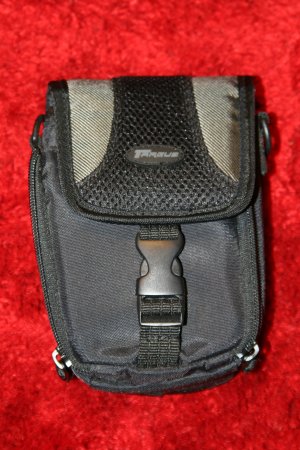 NEW TARGUS PRO SERIES DIGITAL CAMERA CASE!!!!