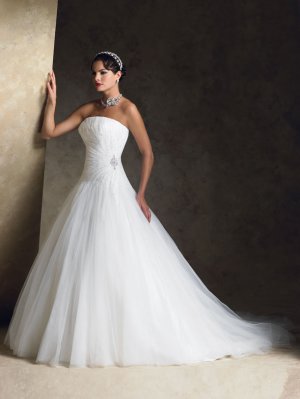 Custom made White Brand Modern Floor-lenght Ball Gown fine workmanship wedding gown 1863