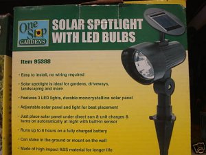NEW! SOLAR SPOT LIGHT w/ LED BULBS! Driveways Landscape