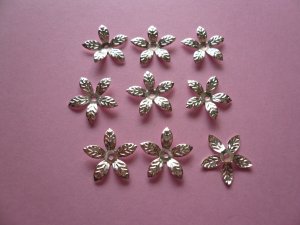 Silver Color 5-Leaf-shaped Metal Bead Cap