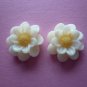 White Flower Daisy Cabochons