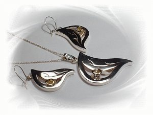 Artisian Handcrafted Designer Sterling Silver Leaf Pendant and Earring Set With Gold Deco