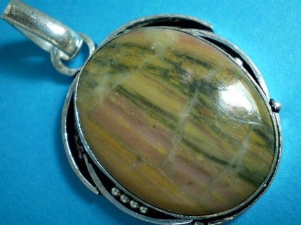 Botswana Stripe Agate Gemstone Pendant in 925 Sterling Silver Inlay