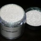 MAC COSMETICS PIGMENT 1/4 SAMPLE OF WHITE GOLD  (PRO)