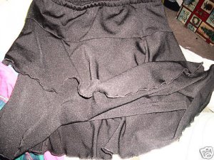 SIZE 4  BLACK STRETCH SKORT BY PARISIAN KID VERY NICE