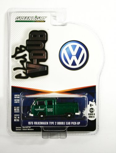 GreenLight 1975 Volkswagen Type 2 Double Cab Pick-Up Club V-Dub S6 GREEN MACHINE