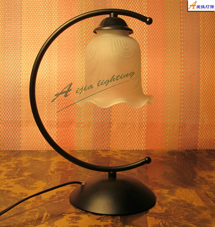 simpal design Retro Table Lamp 80211T