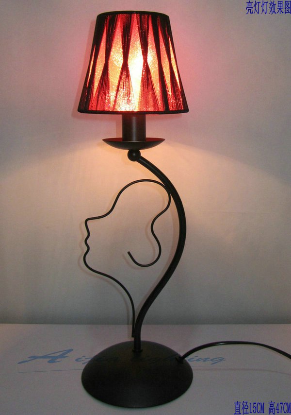 Modern Creative Table Lamp 1010/1P