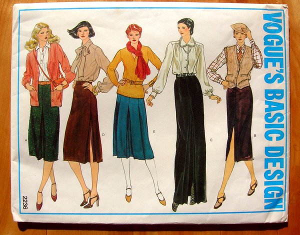 Misses Slim Skirt Vintage Vogue Basic Design Sewing Pattern 2236