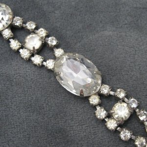 Pretty 1940s Rhinestone Bracelet 3