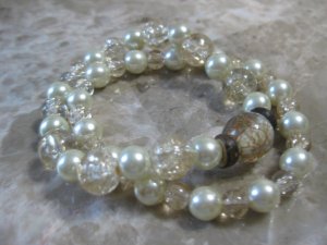 Pearl & Beige Bracelet
