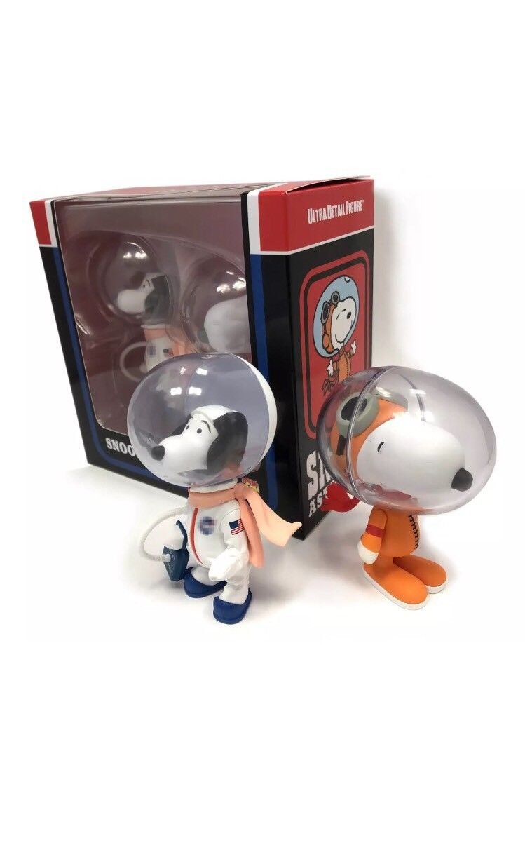 funko astronaut snoopy