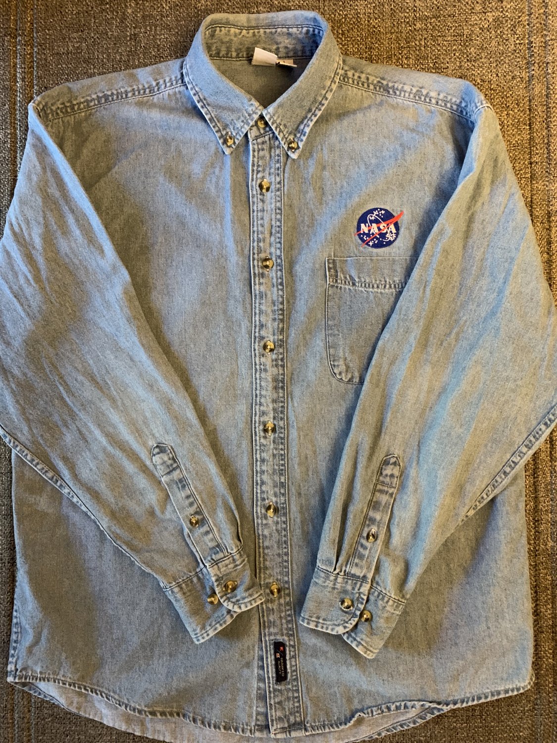 NASA Jeans Button Long Sleeve Shirt (Large)