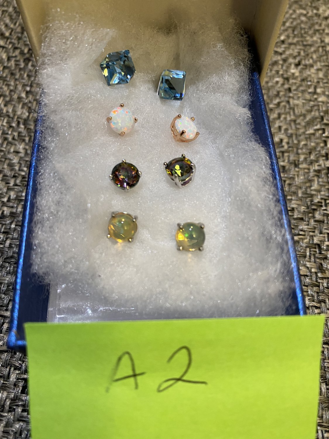 Fashion costume jewelry earrings studs
