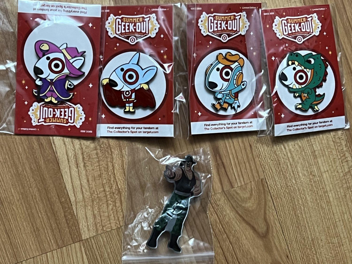 SDCC 2022 Entertainment Earth Target Pin set exclusives