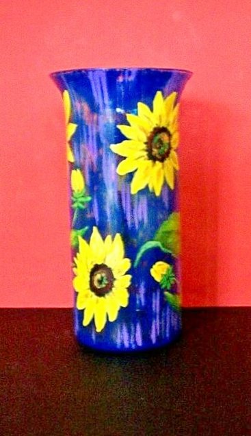 GLASS VASE