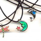 Mood necklace, color changing