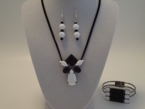 Black & White Coordinate Set