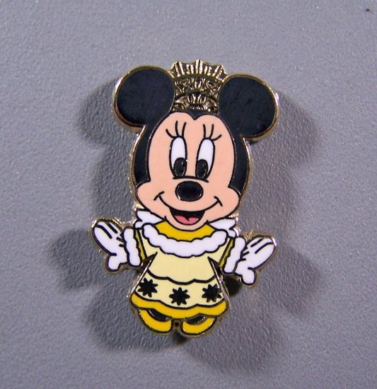 2010 Minnie Mouse as Holiday Disney Princess in Yellow Dress and Crown Pin