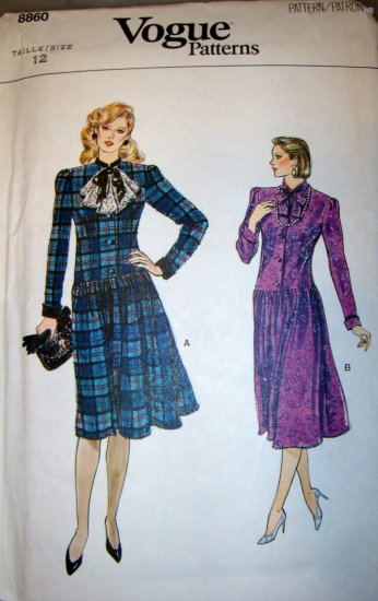 Vogue 8860 Sewing Pattern, Misses Dress, Size 12, Bust 34, UNCUT
