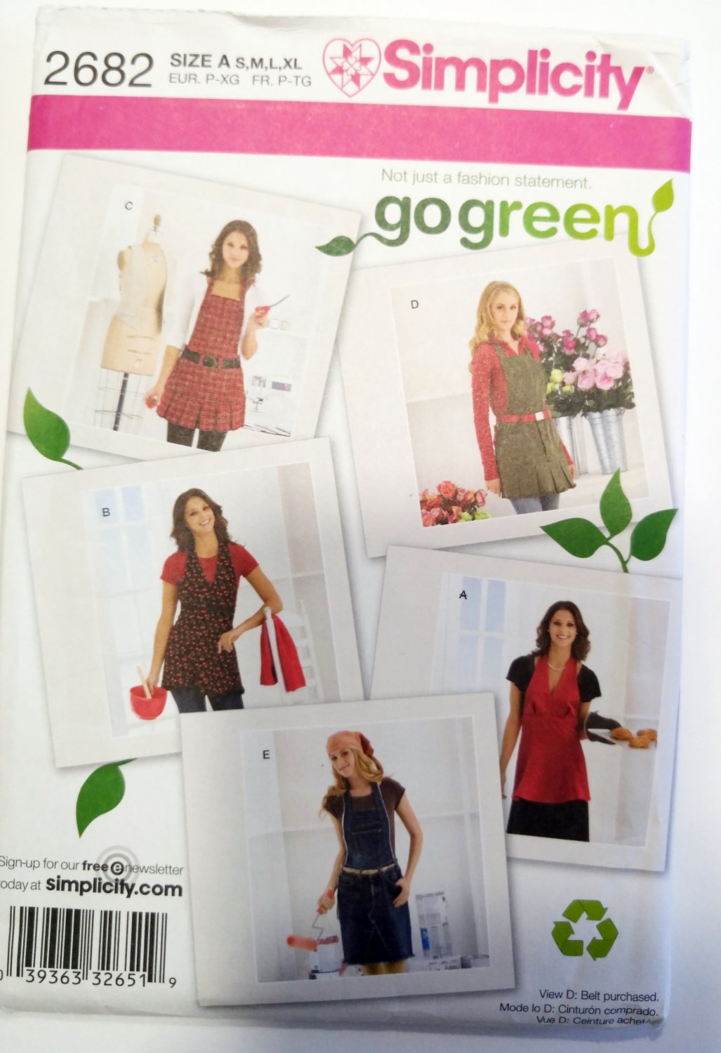 Simplicity 2682 Pattern  5 variations Aprons in 2 lengths, One Size, Uncut