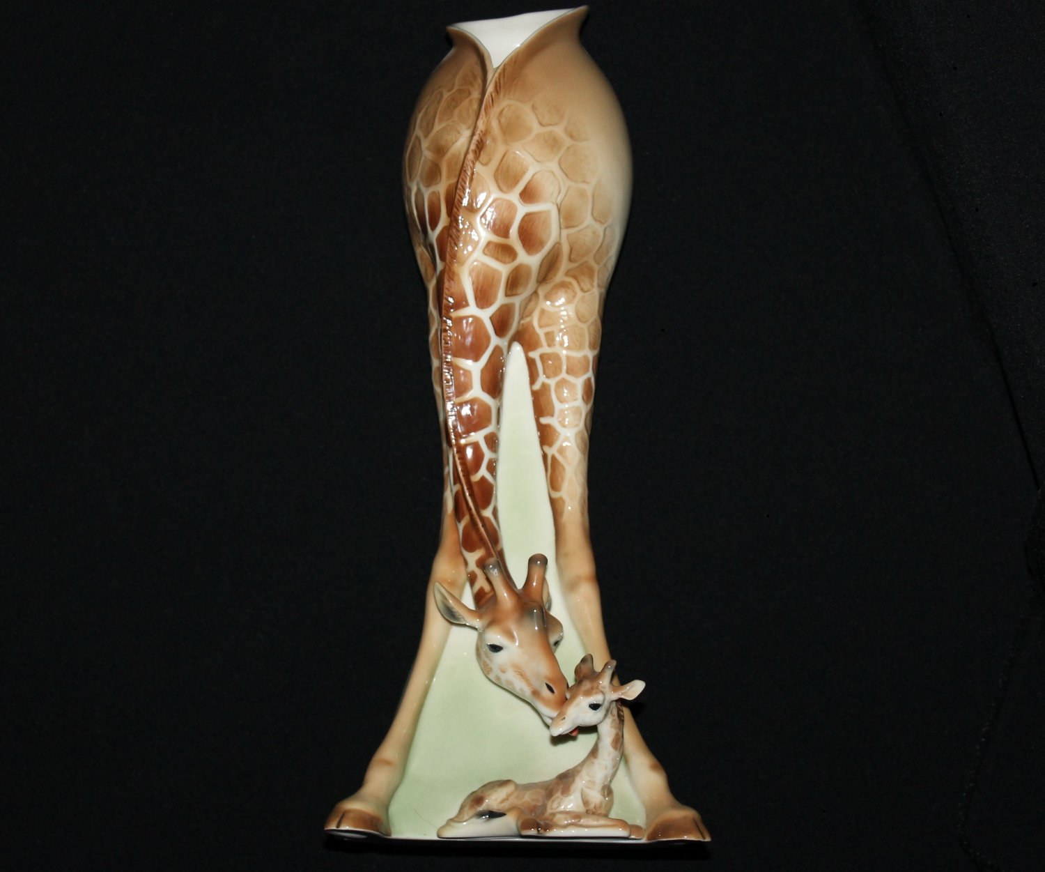 Giraffe Flower Vase Franz Percelain Co. Endless Beauty Collection