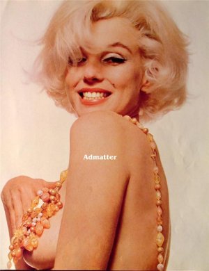 Marilyn Monroe 10X12 Topless Pin-up Poster HOT Photo!!
