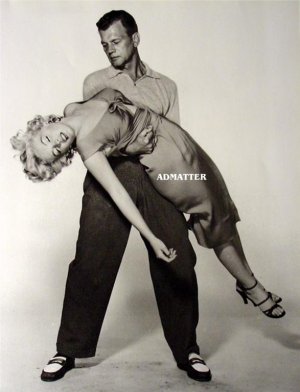 Marilyn Monroe Sexy Hot Old Pin-up Niagara Movie Print