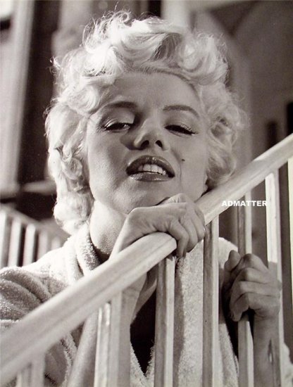Marilyn Monroe Pin-up poster Rare pose Sexy Pic!