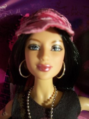 Hard Rock Cafe IV-Barbie-NRFB-2006-L4175-Cafe Exclusive