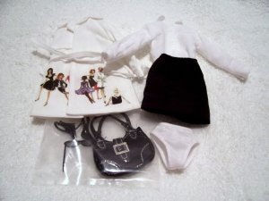 Barbie-Ensemble-Fashion Only-OOB-Trench Setter Fashion
