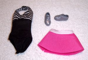Skipper-Ensemble-Fashion Only-OOB-Top & Pink Skirt