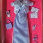 FASHION AVENUE-Barbie-Charm-2001-28128-NRFB-Lovely in L