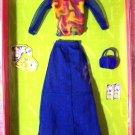 FASHION AVENUE-Barbie-Metro-2001-52824-NRFB-Blue Skirt