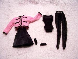 Barbie-Ensemble-Fashion Only-OOB-Pink Jacket & Skirt