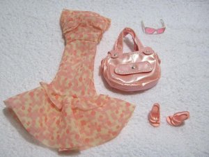 Barbie-Ensemble-Fashion Only-OOB-Flirty Dress & Handbag
