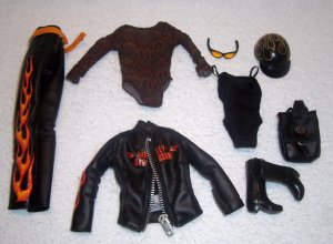 Barbie-Ensemble-Fashion Only-OOB-Biker Outfit