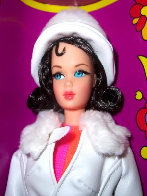 Red, White &acirc;��n Warm Barbie-Reproduction-NRFB-2007-K9142