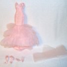Barbie-Ensemble-Fashion Only-OOB-Pink Ribbon Fashion